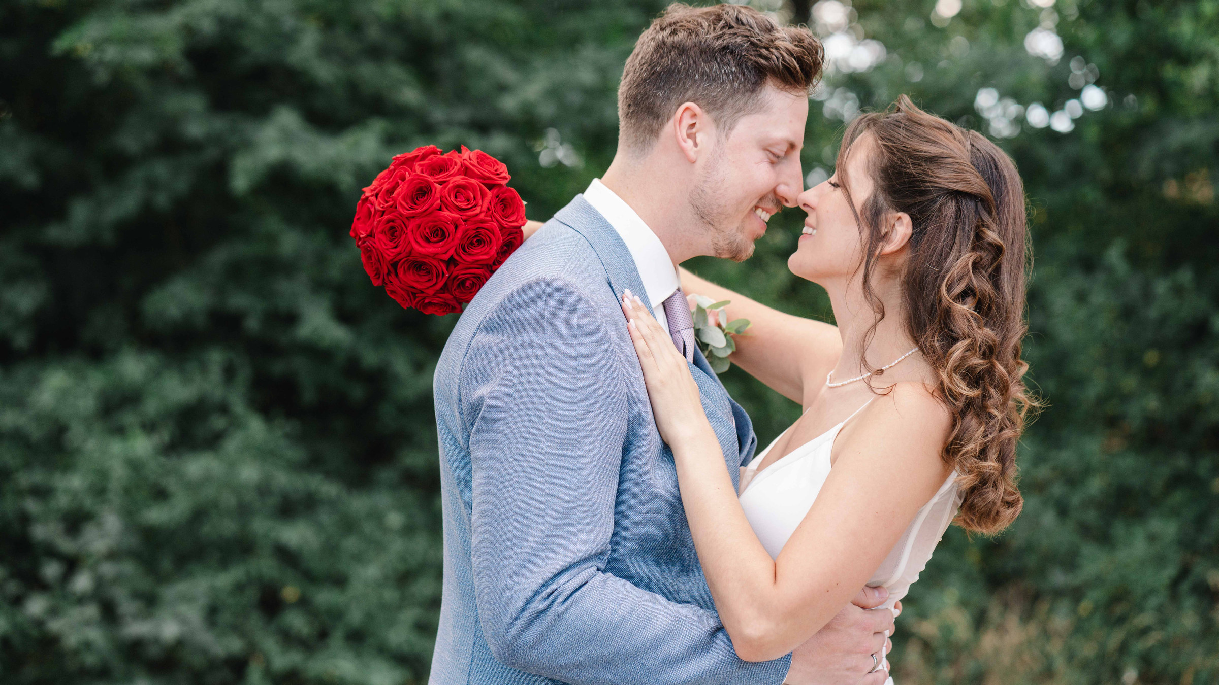 Lucas und Georgia an ihrem Hochzeitstag